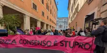 Presidio davanti al Senato, 'Senza consenso &egrave; stupro'