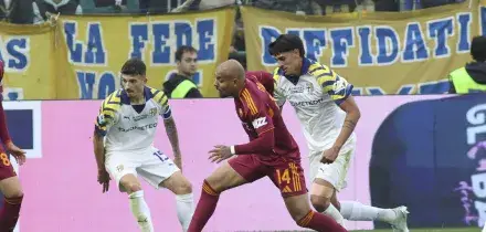 Serie A: La Roma rimonta al 101' a Parma, Malen la tiene in corsa per la Champions