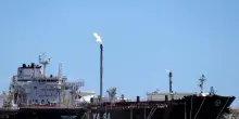 Il petrolio cede il 7%, il Wti sotto i 90 dollari