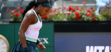 Internazionali: Gauff ai quarti di finale, battuta Jovic in rimonta