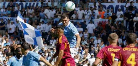 La Lega Calcio: 'Revocare il rinvio del derby Roma-Lazio o reagiremo nelle sedi opportune'