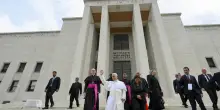 Il Papa alla Sapienza: "Sbagliato chiamare difesa un riarmo che impoverisce"