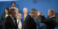 La sferzata di Draghi: 'Siamo rimasti soli, l'Europa si svegli'