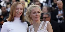 Gillian Anderson, diva tra seduzione queer e sangue