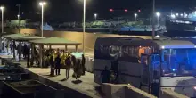 Migranti: neonata morta per ipotermia a Lampedusa dopo lo sbarco