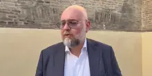 Con l'auto falcia i pedoni a Modena, il sindaco: "Ringrazio i cittadini che l'hanno bloccato"