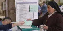 Exit poll in Andalusia, il Partido Popular sfiora la maggioranza assoluta, crollo del Psoe