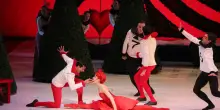 Scala, debutta Alice's Adventures di Wheeldon tra magia e ironia