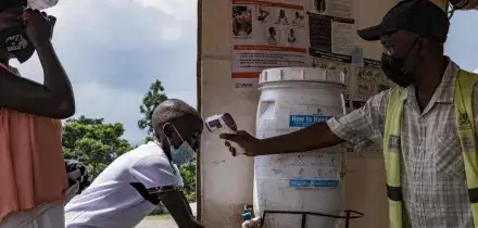 Ebola, il ministero della Salute: 'Sorveglianza sanitaria al personale da Congo e Uganda'