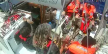 Gli attivisti: 'Fermate tutte le barche della Flotilla, 29 gli italiani trattenuti da Israele'