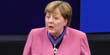 Il ritratto di Angela Merkel tra le opere della Cancelleria federale tedesca