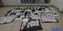 Armi da guerra per colpire il clan rivale nello spaccio di droga, 4 fermi