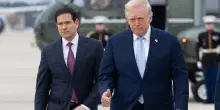 Iran, Trump: 'I negoziati procedono, i miei incaricati di non affrettare la conclusione di un accordo'