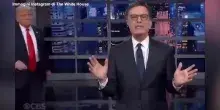 Trump getta Colbert nella spazzatura: il video IA sul profilo ufficiale della Casa Bianca