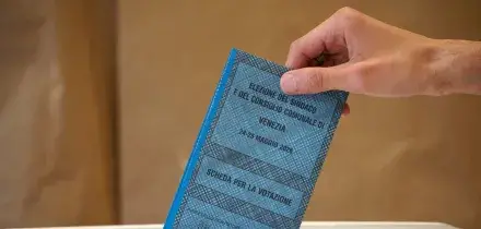 Amministrative: seggi aperti alle 7, si vota fino alle 15. Poi lo spoglio