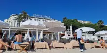 Cannes, al Martinez tutto pronto per le riprese di The White Lotus 4