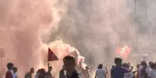 Derby Torino: squadre ancora negli spogliatoi, ultr&agrave; minacciano invasione di campo