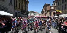 Giro: sorpresa a Milano, la fuga riesce e vince Lavik