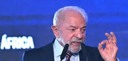 Sondaggio elezioni in Brasile, Lula allunga su Flavio Bolsonaro a +6 punti