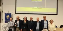 Ai genitori di Regeni il simbolo dell'Universit&agrave; di Udine