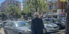 De Luca 'sceriffo' controlla i cantieri e mette in fuga parcheggiatori abusivi
