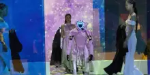 Se la modella in passerella &egrave; un robot umanoide