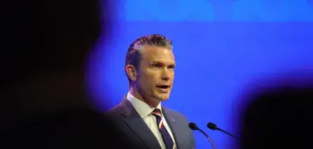 Hegseth in Normandia, 'oggi su spiagge europee nuova invasione, l'Europa agir&agrave;?'