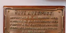 I legni, gli ottoni, i quadri. I dettagli che lo rendono unico