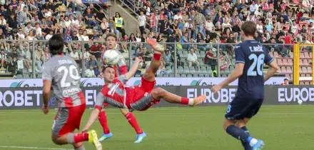Serie A: Cremonese-Lazio 1-2