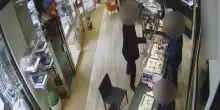 Roma, sgominata una banda di rapinatori di gioiellerie e uffici postali