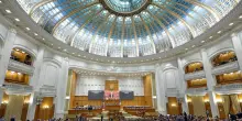 In Romania passa la mozione di sfiducia, cade il governo