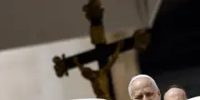 Il Papa, 'esorto tutti a leggere, antidoto contro la chiusura mentale'