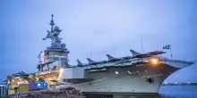 Portaerei francese Charles-de-Gaulle si posiziona per missione a Hormuz