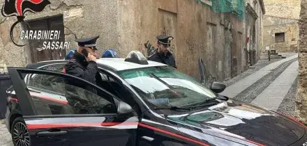 Coppia ricercata dal 2023 per tratta di esseri umani arrestata a Sassari