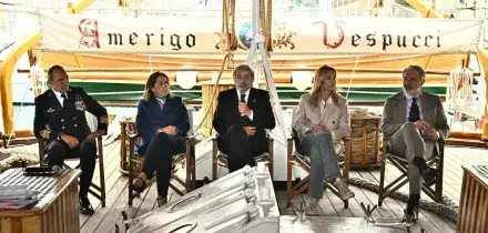 Giovani, mare e territori al centro del Marina Militare Nastro Rosa Tour