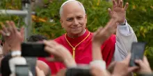 Il Papa: 'Basta guerre, non possiamo rassegnarci alle immagini di morte'