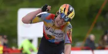 Giro donne: van der Breggen vince la cronometro Belluno-Nevegal e va in rosa