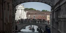 Boom di visitatori alla Biennale Arte, in 10mila nel primo giorno d'apertura