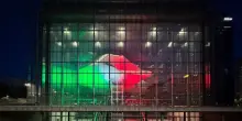 Per il 2 giugno la Nuvola all'Eur si accende con i colori della bandiera italiana