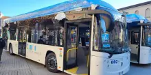 Studente si addormenta in bus e salta la fermata, multa da 58 euro pur con abbonamento