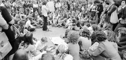 Senza gerarchie, la rivoluzione delle donne in circolo