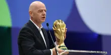 Infantino difende il Mondiale Usa e Trump: 'Criticatemi pure, ma non mi pento'