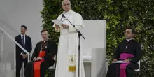 Il Papa nel carcere Brians 1, 'le persone non sono i loro errori'