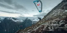 Aaron Durogati 'scala' oltre due Everest in meno 24 ore, record mondiale hike-and-fly
