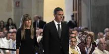 La moglie di Pedro Sanchez rinviata a giudizio, ritirato il passaporto