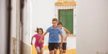 Scuole finite e mondiali, l'irresistibile voglia del calcio da cortile