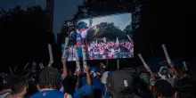 Mondiali: i colori del Brasile invadono New York, ma a ruba sono le t-shirt dei Knicks
