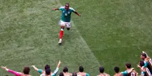 Mondiali: il Messico apre la fiesta, 2-0 al Sudafrica al debutto