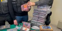 Le mani dei clan sul traffico di droga tra Catania e Siracusa, 15 arresti