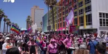 In Israele, la prima parata del Pride a Tel Aviv dopo gli attacchi del 7 ottobre